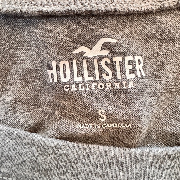 Hollister Long Sleeve Cropped T Shirt Women Size Small - Picture 4 of 4